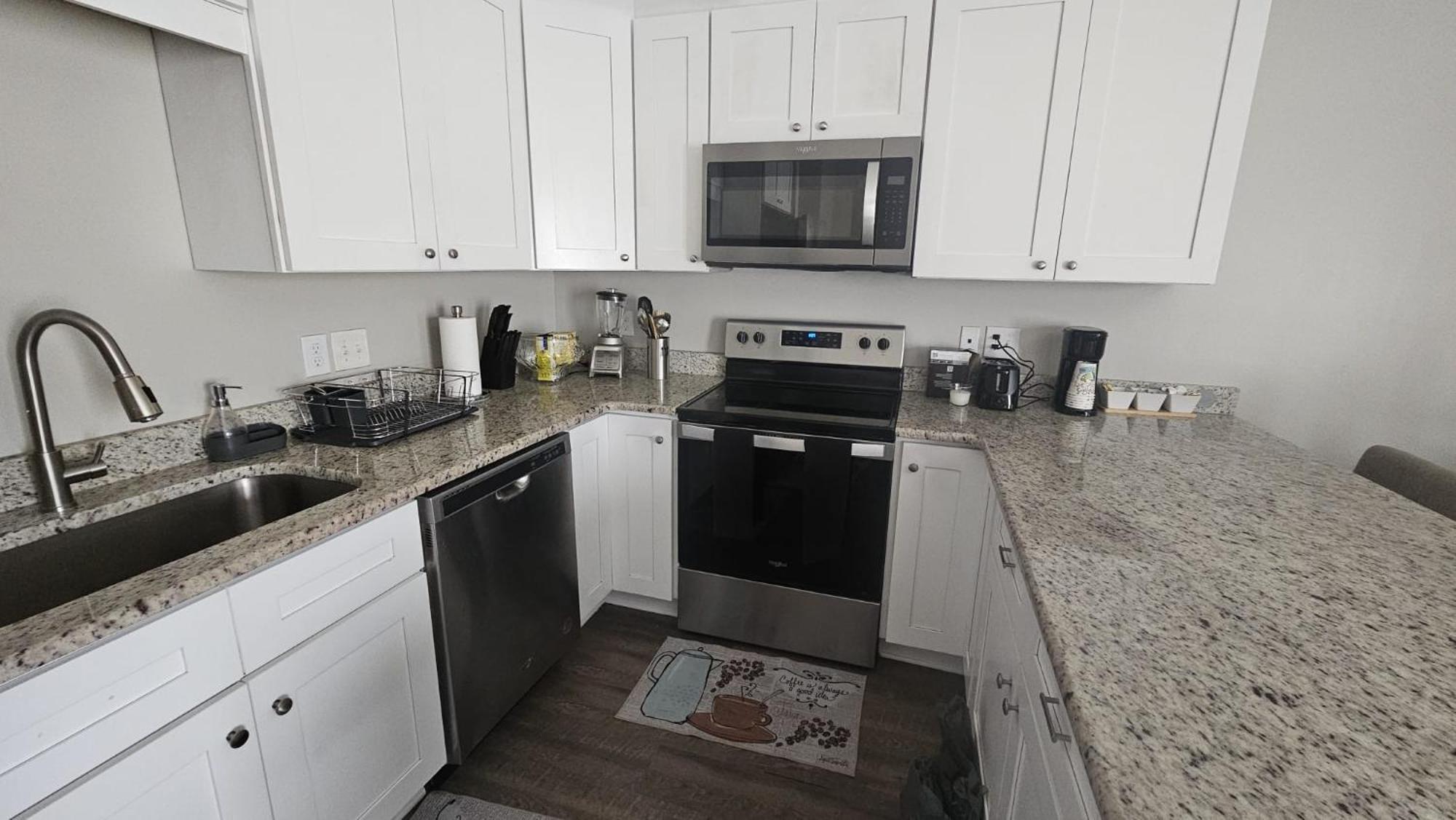 Вилла Charming & Spacious 3Br House Конкорд Экстерьер фото