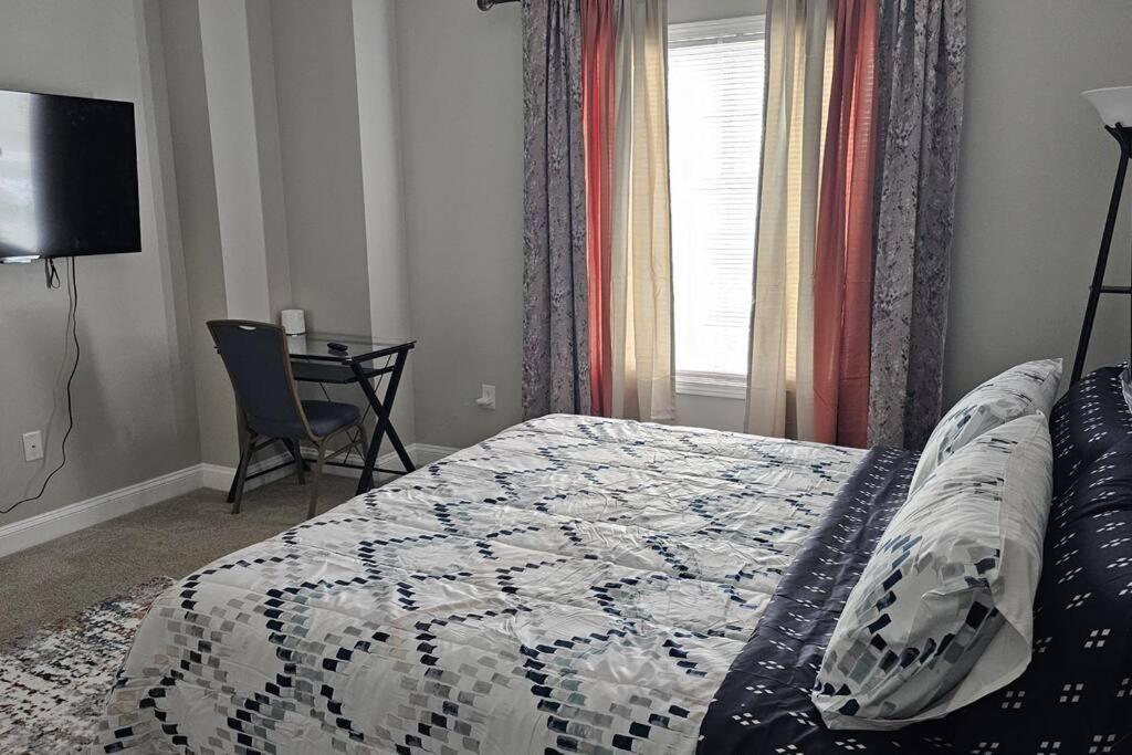 Вилла Charming & Spacious 3Br House Конкорд Экстерьер фото